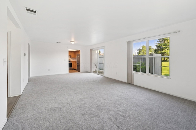 2082 Park Run Dr Unit A, Columbus, OH 43220 - unfurnished living room with carpet floors
