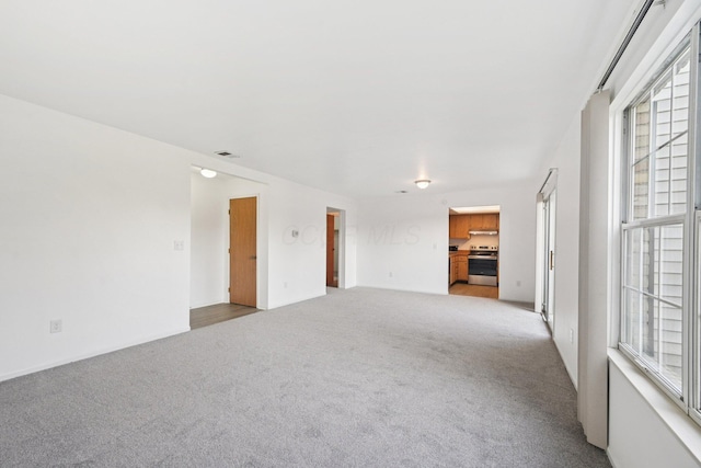 2082 Park Run Dr Unit A, Columbus, OH 43220 - unfurnished living room with carpet flooring