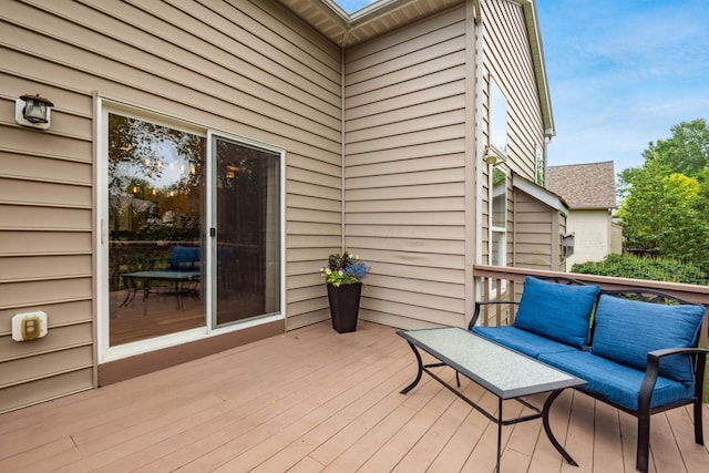 2467 Roe Dr, Lewis Center, OH 43035 - wooden terrace featuring an outdoor hangout area