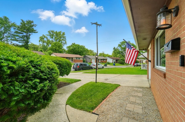4860 Downing Dr, Columbus, OH 43232 - view of green lawn with a residential view
