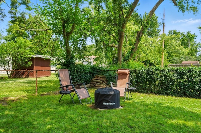 4860 Downing Dr, Columbus, OH 43232 - view of yard