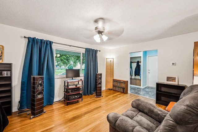 4750 Manitoba Ct, Columbus, OH 43229 - living room with light wood-style floors and ceiling fan