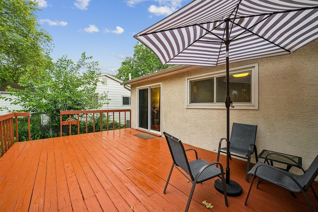 4750 Manitoba Ct, Columbus, OH 43229 - view of deck