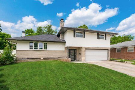 2864 Ivanhoe Dr, Columbus, OH 43209 - photo 3