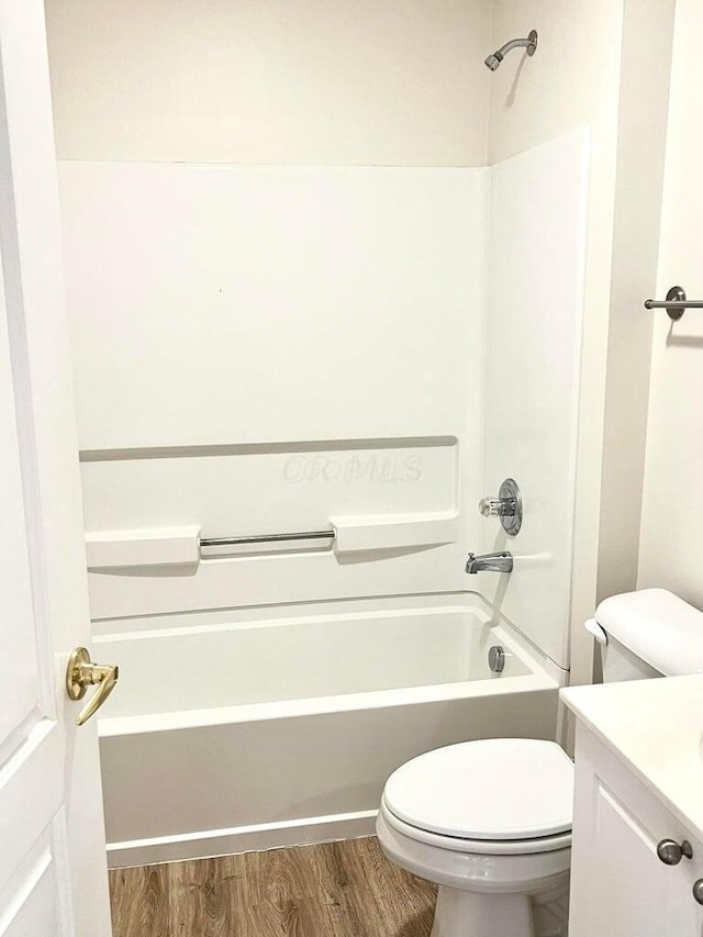 8061 Cranes Crossing Dr, Lewis Center, OH 43035 - full bathroom featuring vanity, bathing tub / shower combination, and wood finished floors