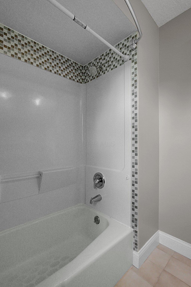 2709 Patrick Ave, Columbus, OH 43231 - full bathroom featuring shower / washtub combination and tile patterned flooring