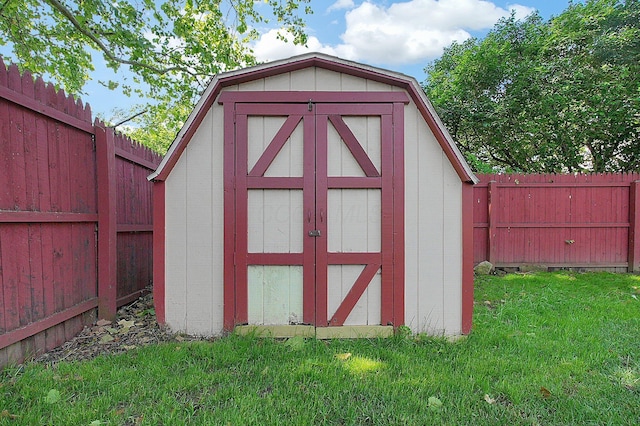 2709 Patrick Ave, Columbus, OH 43231 - view of shed featuring a fenced backyard