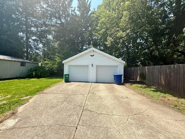 85 Blymer St, Delaware, OH 43015 - view of detached garage