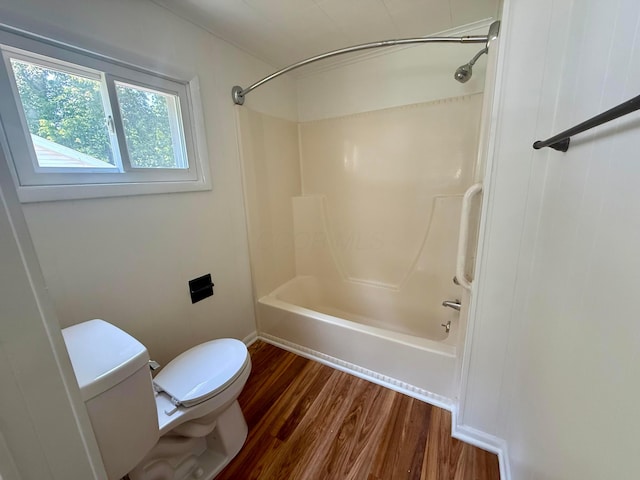 85 Blymer St, Delaware, OH 43015 - bathroom with wood finished floors and shower / bath combination