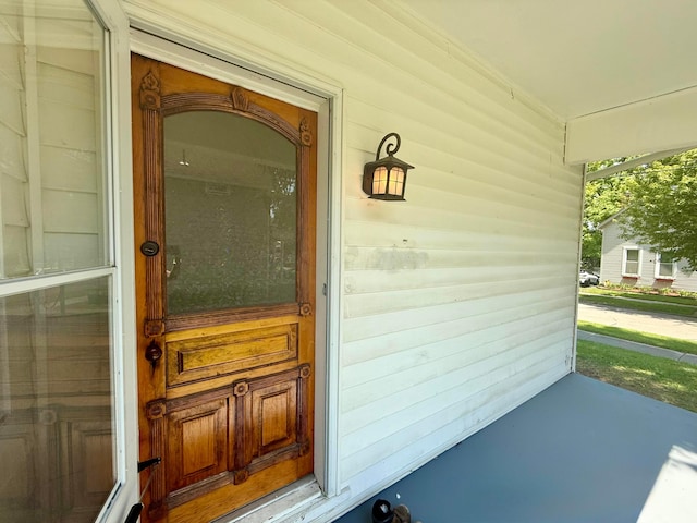 85 Blymer St, Delaware, OH 43015 - entrance to property featuring covered porch