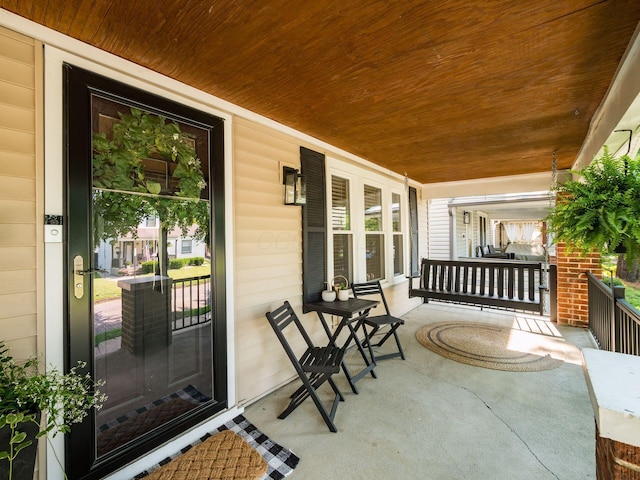 185 Frebis Ave, Columbus, OH 43206 - view of covered porch