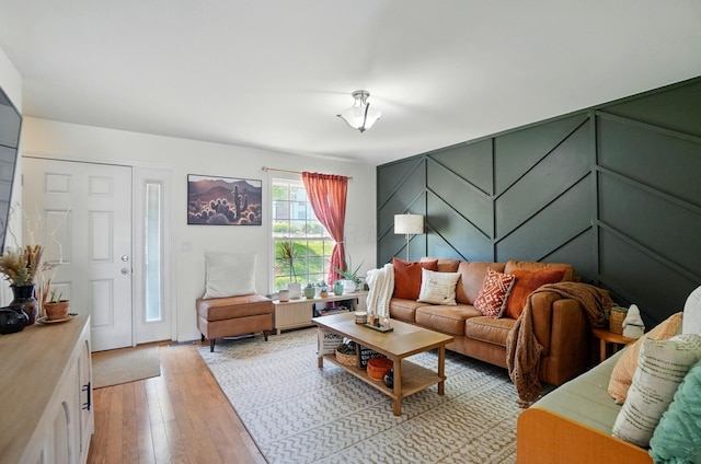 602 Dlyn St Unit H8, Columbus, OH 43228 - living area featuring light wood finished floors