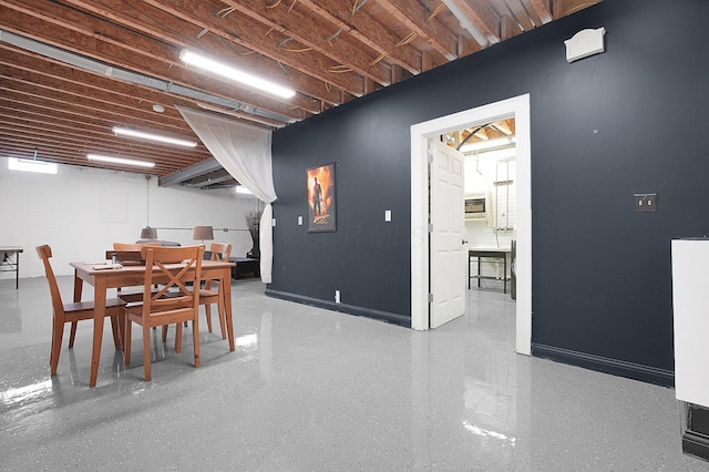 1225 Eastview Ave, Grandview Heights, OH 43212 - dining space featuring baseboards