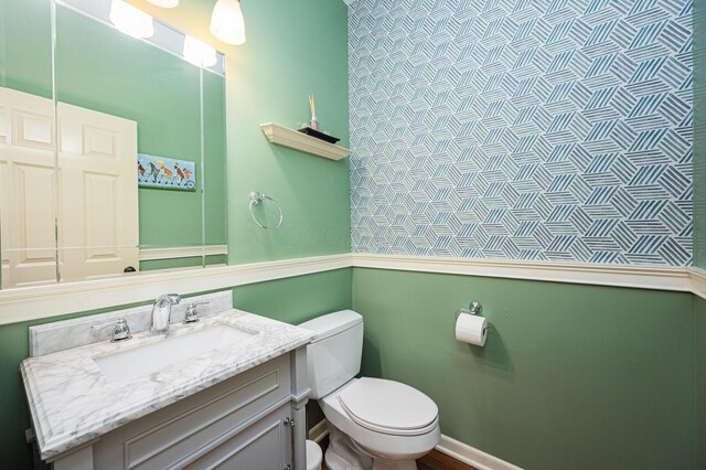 4401 Kathryns Way, Hilliard, OH 43026 - half bath with toilet and vanity