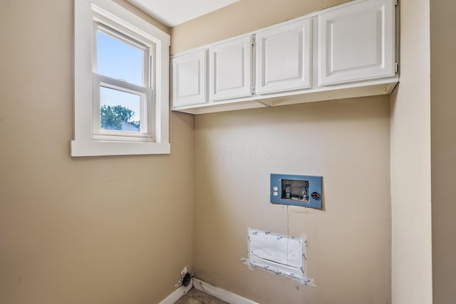933 Creek Run Ct, Westerville, OH 43081 - laundry area featuring cabinet space and hookup for a washing machine
