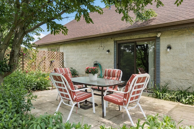 5795 Royalton Rd SW, Lancaster, OH 43130 - view of patio / terrace with outdoor dining space