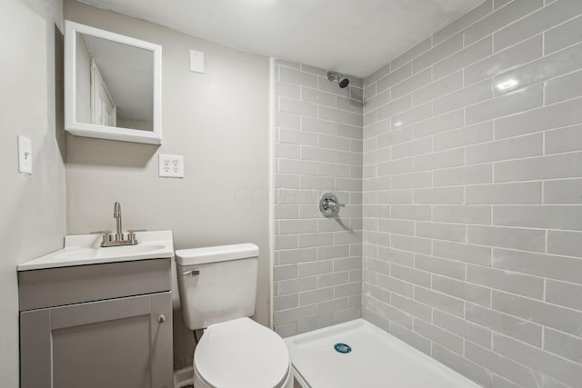1328 Republic Ave, Columbus, OH 43211 - full bath with a tile shower and vanity