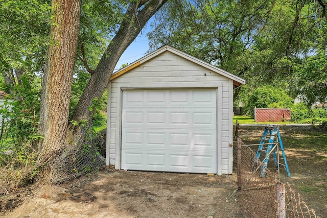 1328 Republic Ave, Columbus, OH 43211 - view of detached garage