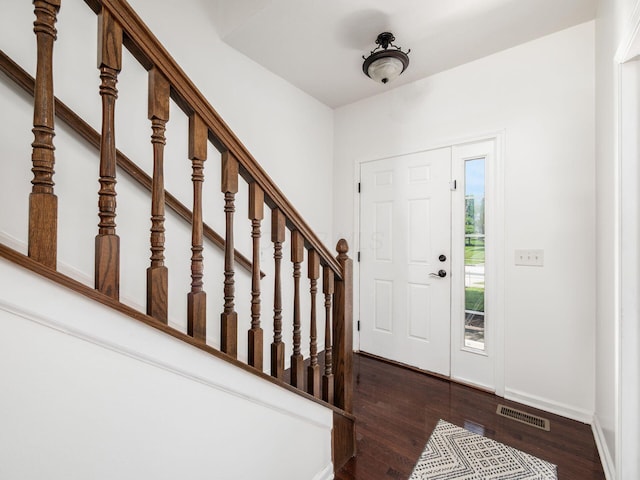 1719 Impatiens Way, Lewis Center, OH 43035 - foyer with wood finished floors and stairway