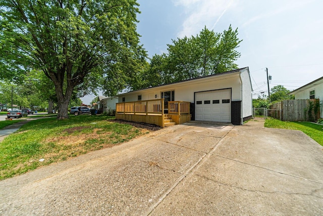 1874 Fleming Rd, Columbus, OH 43232 - single story home featuring a garage and driveway