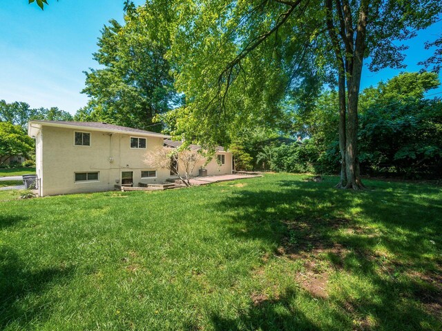 1098 Stanhope Dr, Columbus, OH 43221 - photo 30