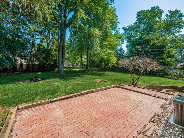 1098 Stanhope Dr, Columbus, OH 43221 - photo 29