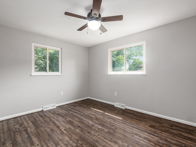 1098 Stanhope Dr, Columbus, OH 43221 - photo 18