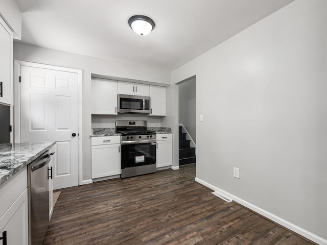 1098 Stanhope Dr, Columbus, OH 43221 - photo 9