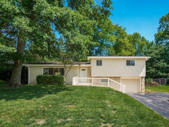 1098 Stanhope Dr, Columbus, OH 43221 - photo 1
