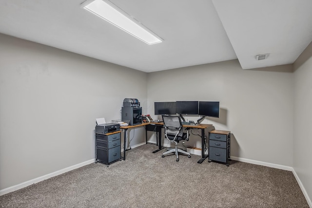 3956 Darby Park Rd, Hilliard, OH 43026 - carpeted office with baseboards