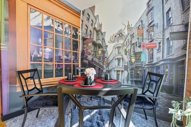 974 N High St Unit B, Columbus, OH 43201 - interior space with a high ceiling