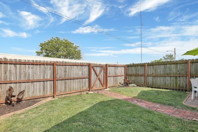 1427 Grogan Ave, Columbus, OH 43211 - view of fenced backyard
