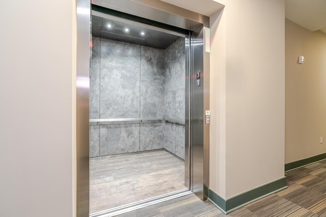 2891 Kobuk Dr Unit 301, Columbus, OH 43228 - elevator