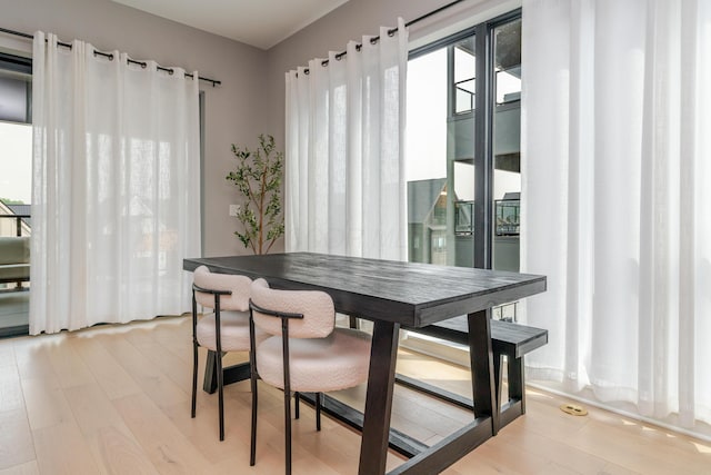 2891 Kobuk Dr Unit 301, Columbus, OH 43228 - dining room featuring light wood-style flooring