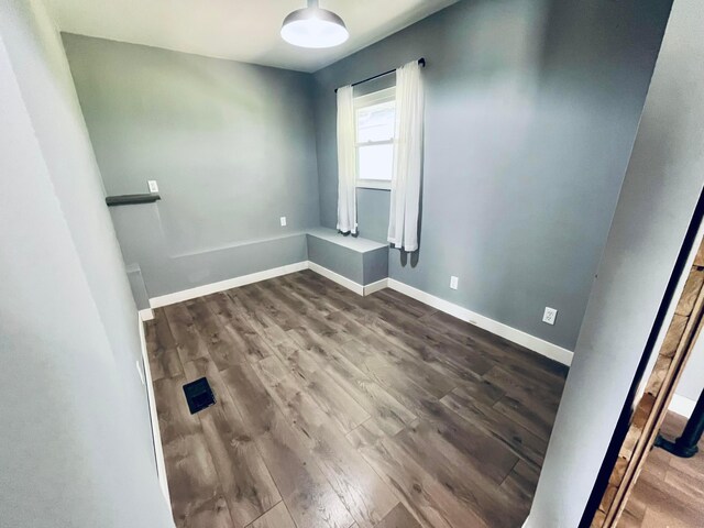 332 Baroness Way, Columbus, OH 43230 - empty room featuring dark wood-style floors
