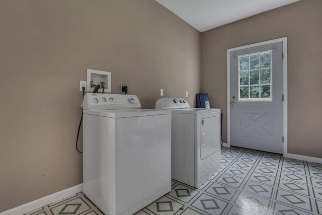 9840 Buckeye Dr, Huntsville, OH 43324 - laundry area with washing machine and dryer and baseboards