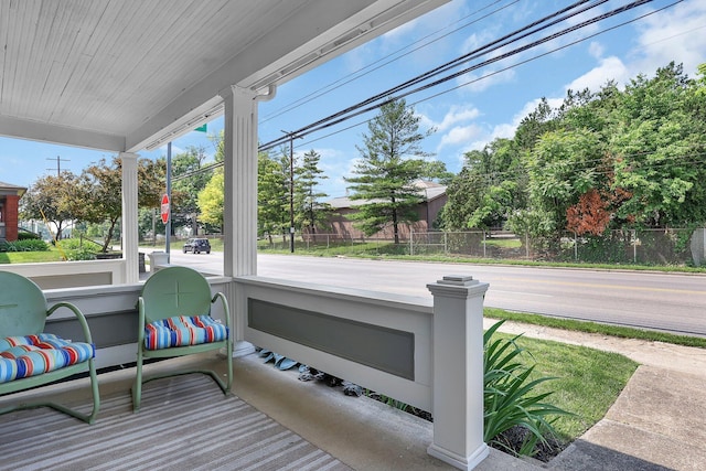 645 E 11th Ave Unit 643, Columbus, OH 43211 - view of sunroom