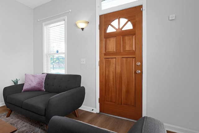 645 E 11th Ave Unit 643, Columbus, OH 43211 - entryway with wood finished floors and baseboards