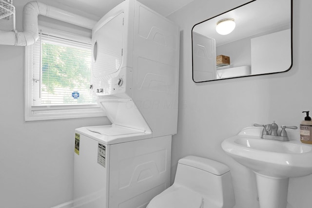 645 E 11th Ave Unit 643, Columbus, OH 43211 - bathroom featuring toilet and a sink