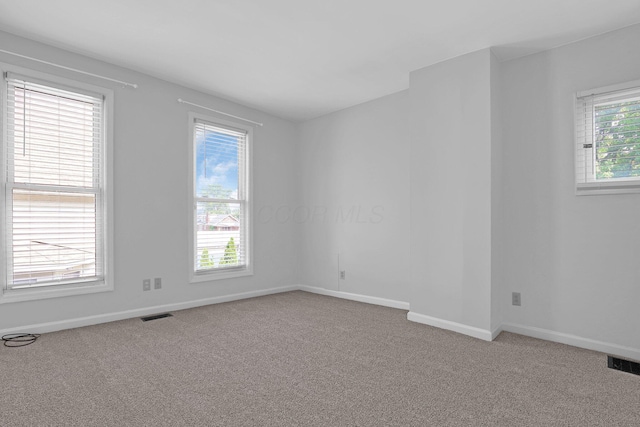 645 E 11th Ave Unit 643, Columbus, OH 43211 - empty room featuring carpet