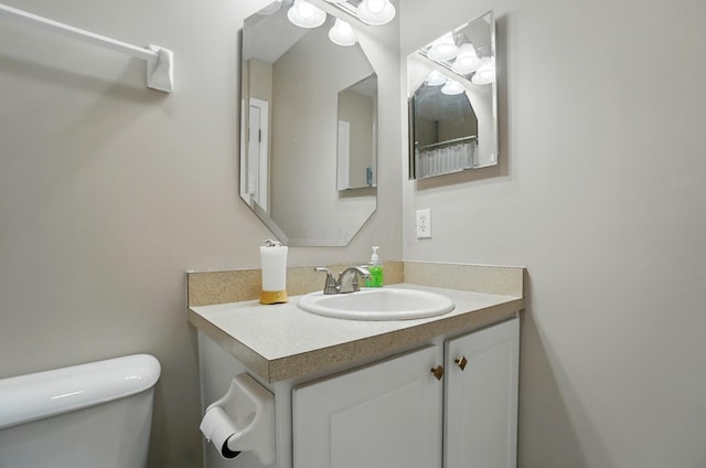 5346 Calypso Cascades Dr, Dublin, OH 43016 - full bath featuring toilet and vanity