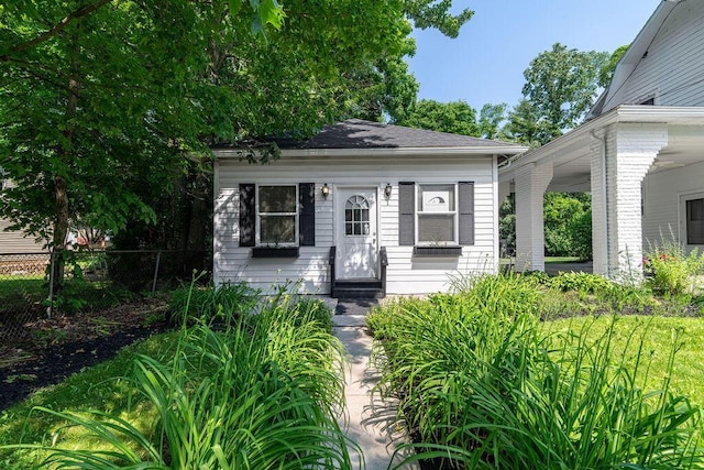 405 N Union St, Galion, OH 44833 - view of front of home with entry steps