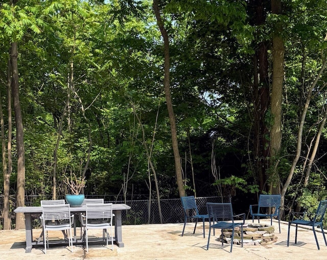 405 N Union St, Galion, OH 44833 - view of patio featuring outdoor dining area
