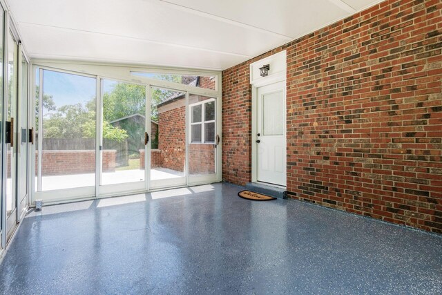 1120 Fairway Blvd, Columbus, OH 43213 - view of unfurnished sunroom