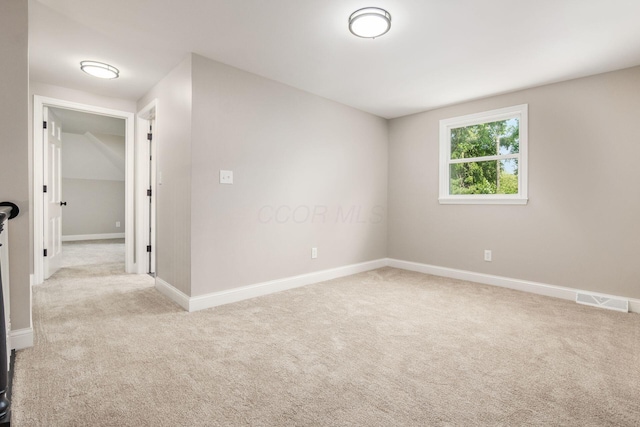 1120 Fairway Blvd, Columbus, OH 43213 - unfurnished room featuring light colored carpet