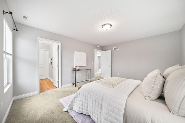 1364 Robinof Dr, Grove City, OH 43123 - bedroom with light colored carpet and baseboards