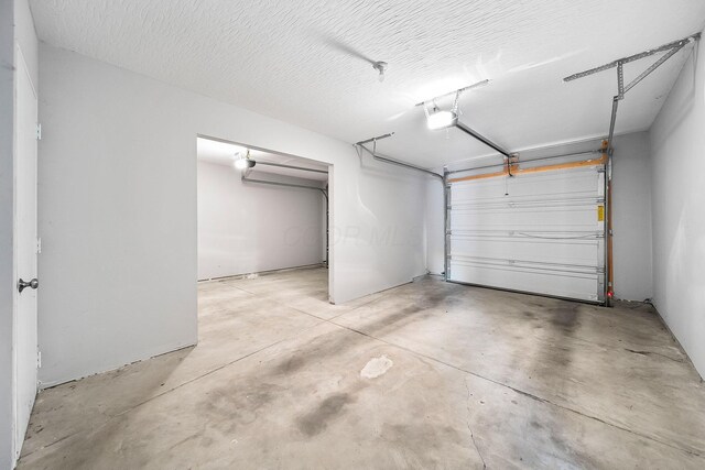 1364 Robinof Dr, Grove City, OH 43123 - garage with a garage door opener