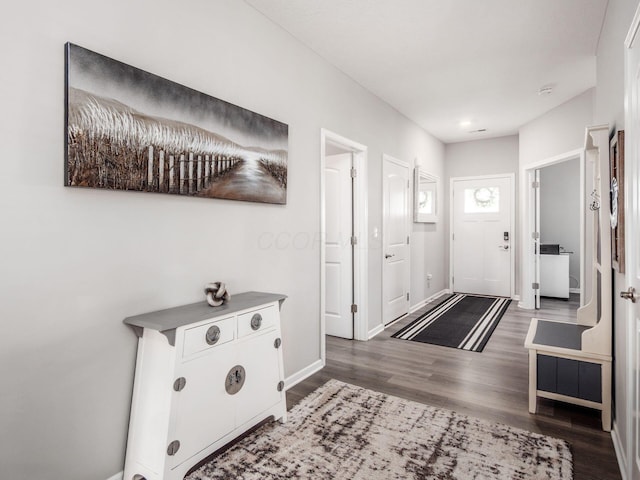 326 Mannaseh Dr W, Granville, OH 43023 - entryway featuring wood finished floors and baseboards