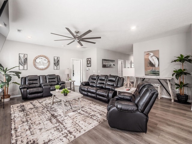 326 Mannaseh Dr W, Granville, OH 43023 - living area featuring ceiling fan, wood finished floors, and recessed lighting