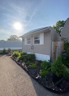 5510 Coopers Hawk Cir, Dublin, OH 43016 - view of side of home